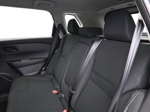 Used 2025 Nissan Rogue S AWD/4WD image 14