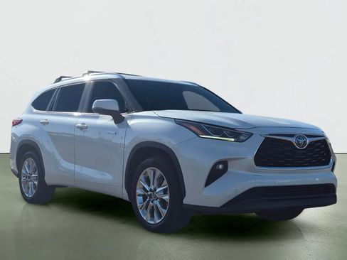 Used 2021 Toyota Highlander Limited FWD image 5