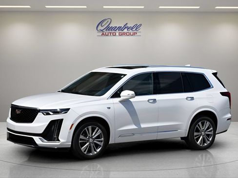 Used 2023 Cadillac XT6 Premium Luxury w/ Technology Package AWD/4WD image 8
