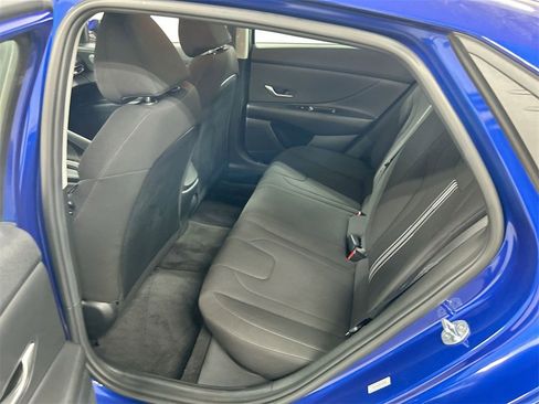 Used 2023 Hyundai Elantra SEL image 19
