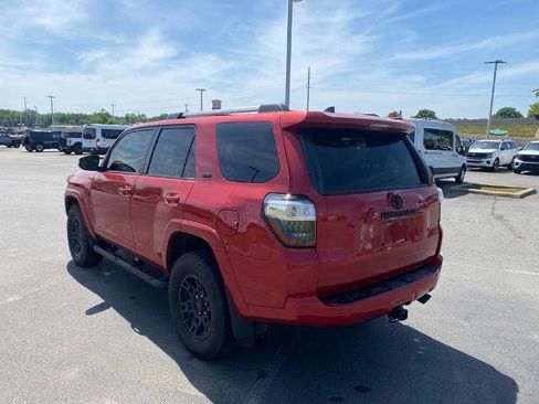 Used 2023 Toyota 4Runner SR5 Premium w/ Moonroof Package AWD/4WD image 5