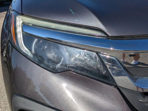 Used 2021 Honda Pilot EX-L image 10