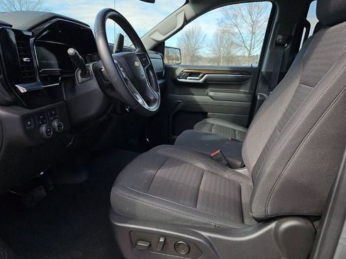 Used 2023 Chevrolet Silverado 1500 LT image 18