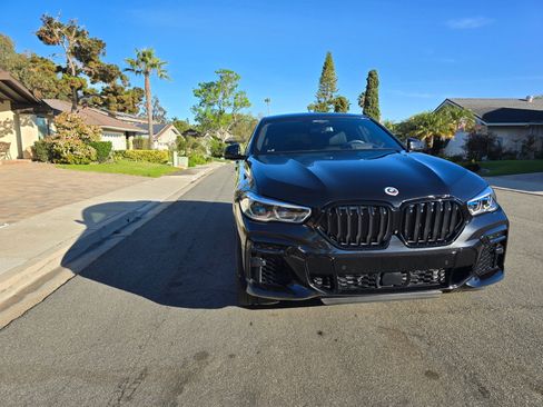 Used 2023 BMW X6 M50i w/ Executive Package image 3
