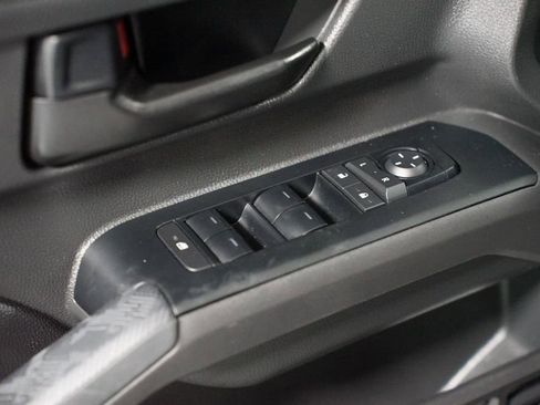 Certified 2025 Toyota Tacoma SR5 image 32