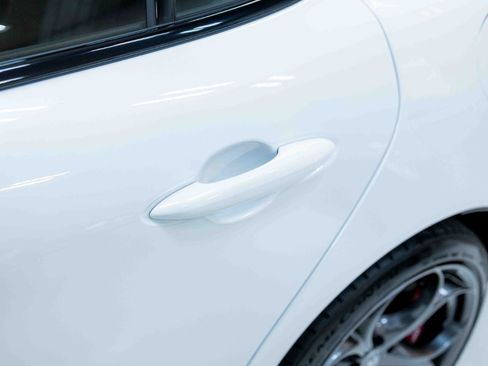 Used 2017 Alfa Romeo Giulia Quadrifoglio image 30