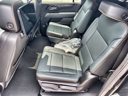 New 2026 GMC Yukon XL AT4 w/ AT4 Premium Plus Package AWD/4WD image 16