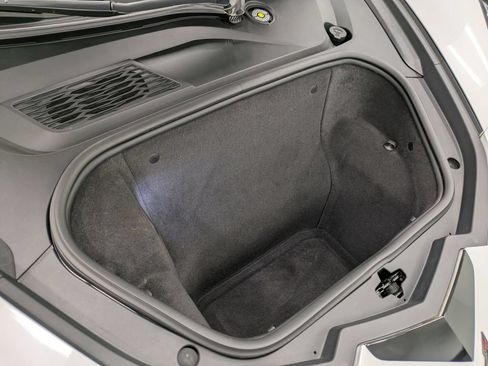 Used 2023 Chevrolet Corvette Stingray Premium Conv w/ Z51 Performance Package RWD image 29