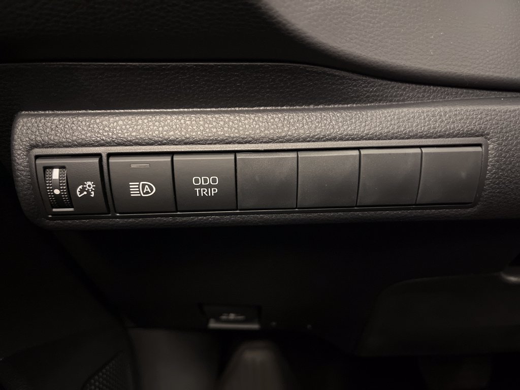Certified 2027 Toyota Corolla XSE FWD image 28