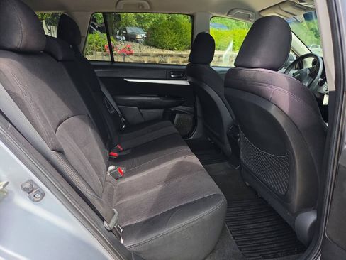 Used 2014 Subaru Outback 2.5i Premium AWD/4WD image 22