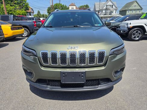 Used 2019 Jeep Cherokee Latitude w/ Popular Appearance Group AWD/4WD image 19