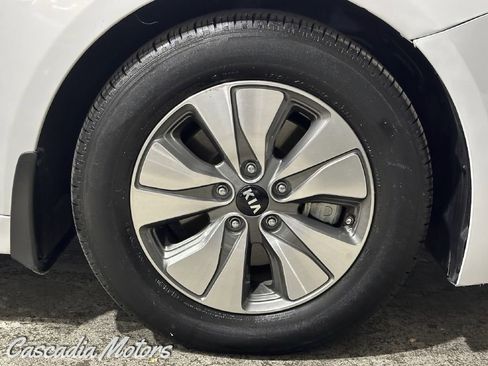 Used 2017 Kia Optima Premium FWD image 29