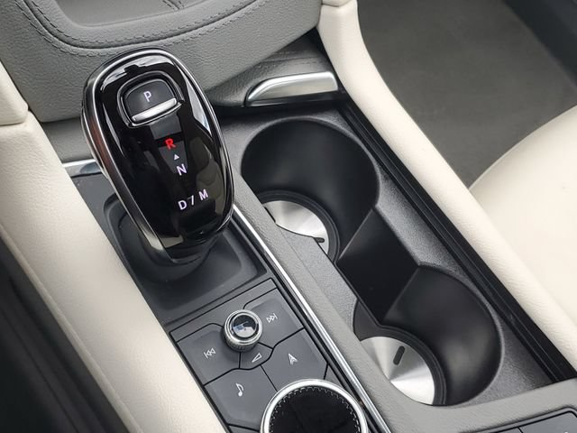 Certified 2022 Cadillac XT5 Premium Luxury AWD/4WD image 28