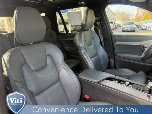 Certified 2022 Volvo XC90 T6 Inscription w/ Lounge Package image 31