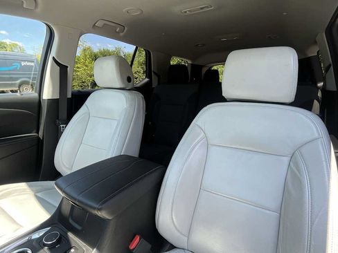 Used 2019 Chevrolet Traverse LS FWD image 10