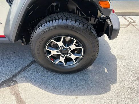 Used 2022 Jeep Wrangler Unlimited Rubicon w/ Dual Top Group AWD/4WD image 20