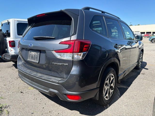Used 2021 Subaru Forester Premium AWD/4WD image 3