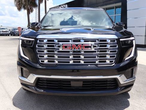 New 2026 GMC Acadia Denali w/ Super Cruise Package FWD image 3