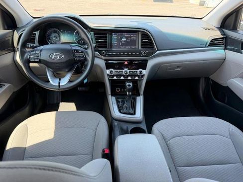 Used 2020 Hyundai Elantra SEL FWD image 9