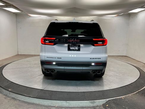 Used 2024 GMC Acadia Elevation image 5