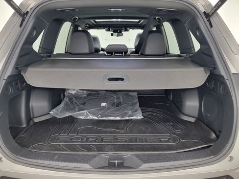 Certified 2025 Subaru Forester Touring AWD/4WD image 32