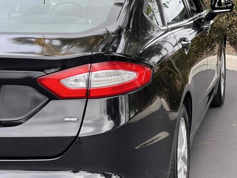 Used 2016 Ford Fusion SE image 57