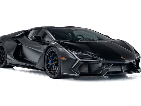 Used 2025 Lamborghini Revuelto image 2