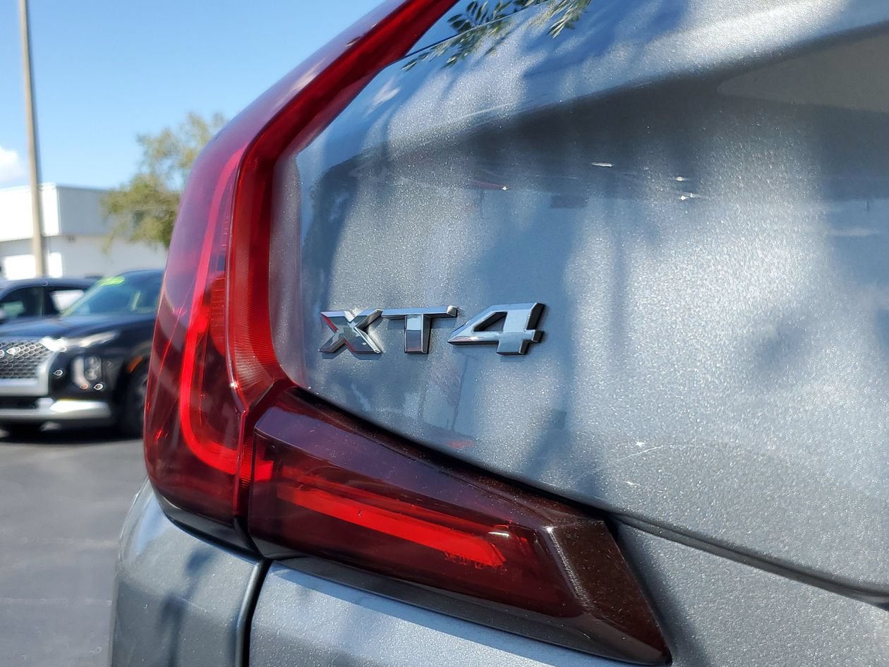 Used 2024 Cadillac XT4 Premium Luxury AWD/4WD image 7
