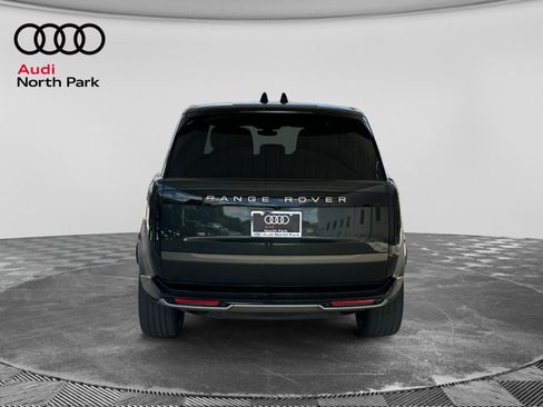 Used 2025 Land Rover Range Rover Long Wheelbase SE AWD/4WD image 4