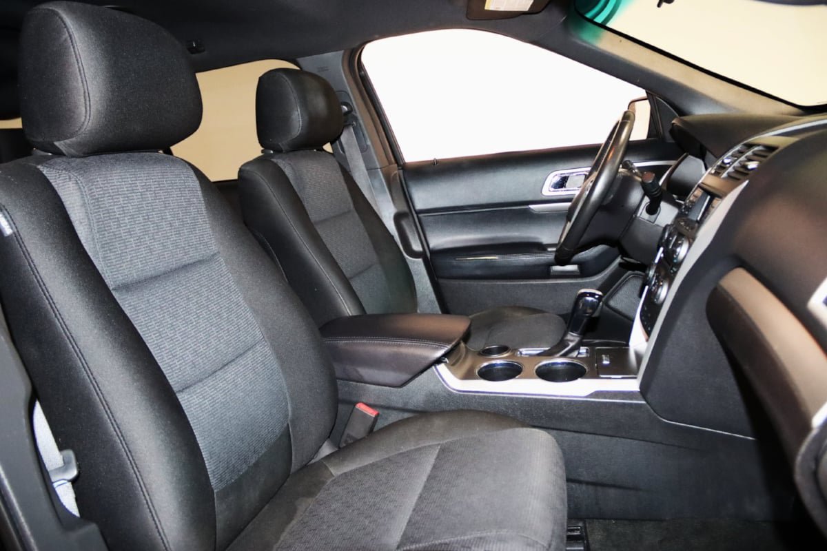 Used 2014 Ford Explorer XLT FWD image 45