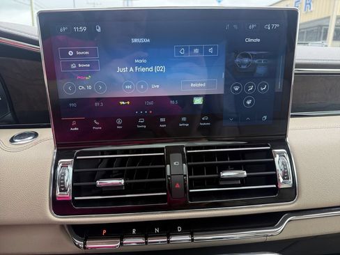 Used 2022 Lincoln Navigator Reserve AWD/4WD image 26