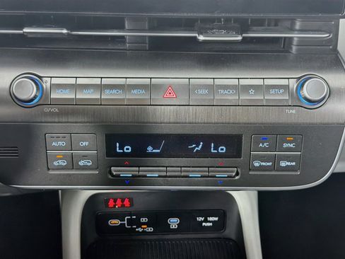 Used 2025 Hyundai Kona SEL FWD image 24