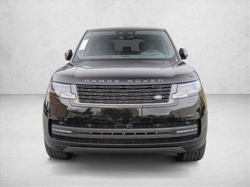 New 2025 Land Rover Range Rover Long Wheelbase SE image 6