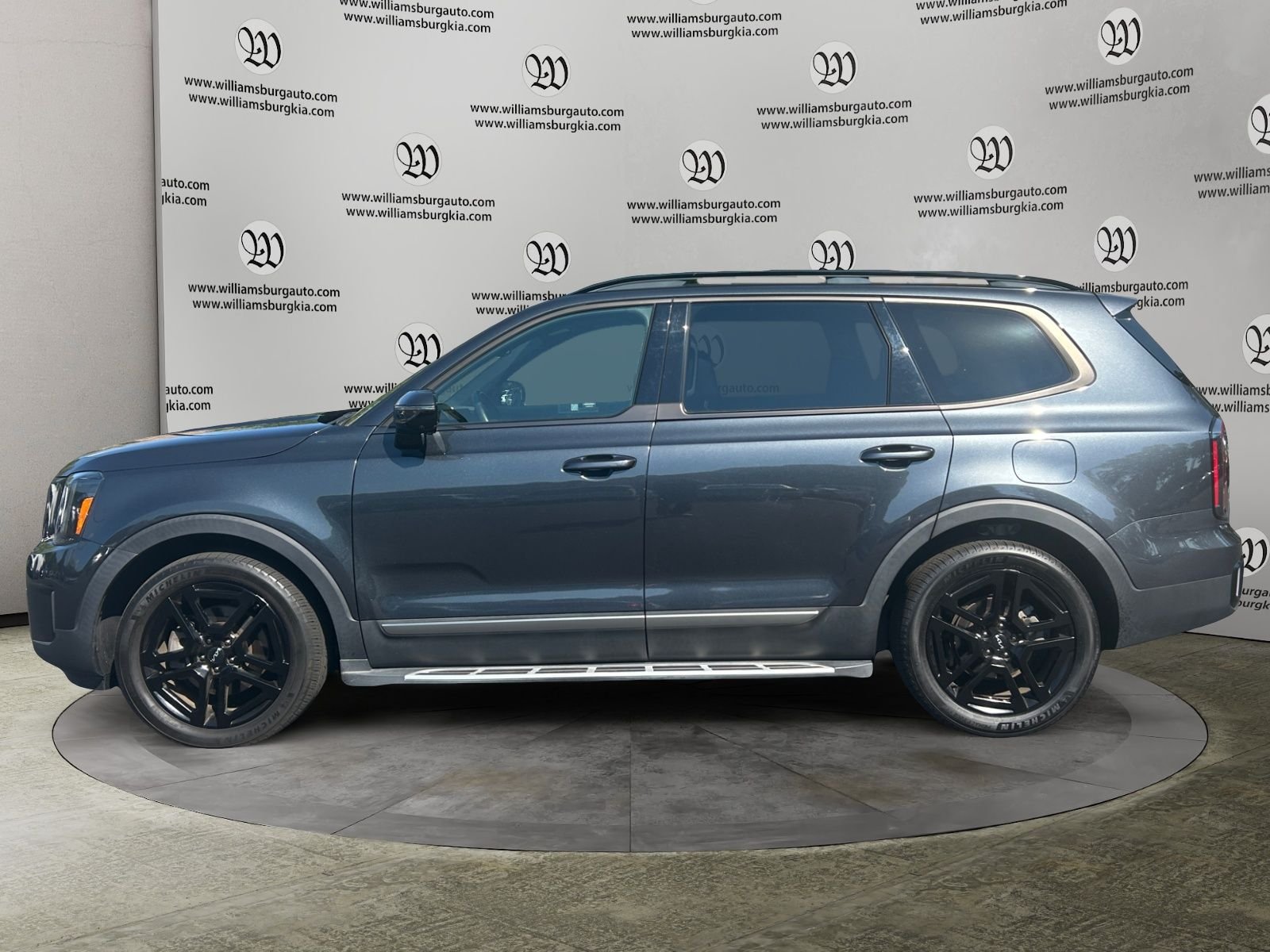 Used 2023 Kia Telluride SX X-Line AWD/4WD image 2