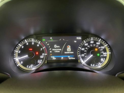 Used 2023 Toyota Highlander LE image 9