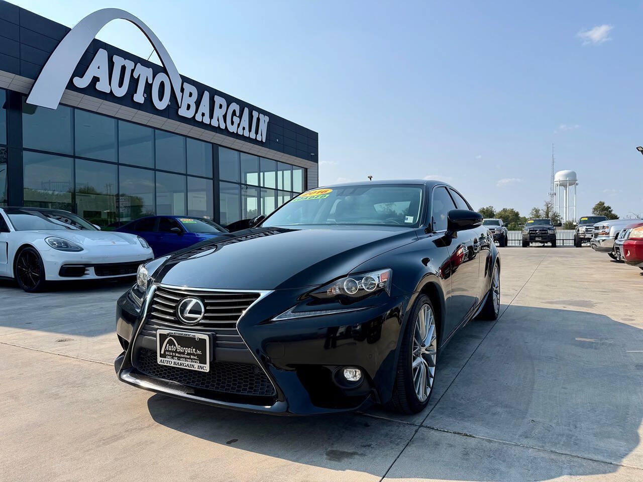 Used 2016 Lexus IS 200t RWD image 1