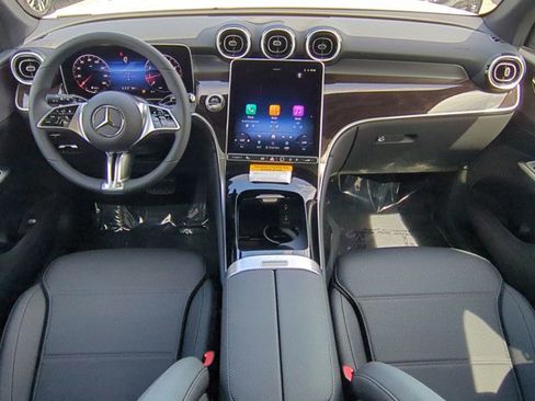 Used 2026 Mercedes-Benz GLC 300 image 15