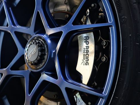 Used 2024 Porsche 718 Cayman GT4 RS image 11