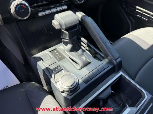 Certified 2025 Toyota Tacoma SR5 AWD/4WD image 28