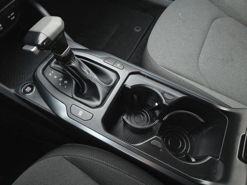 Used 2025 Kia K4 LX image 19