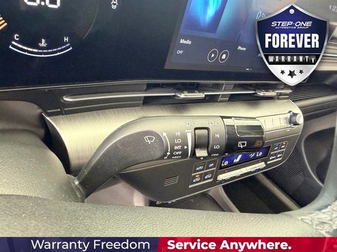 Used 2024 Hyundai Kona SEL FWD image 22