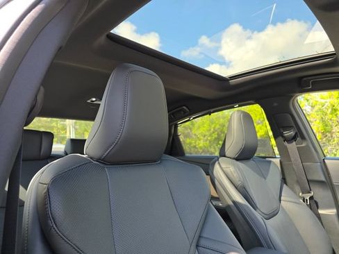 New 2026 Lexus ES 350e FWD image 11