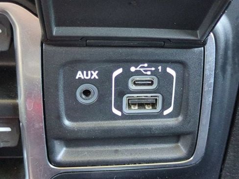 Used 2024 Jeep Wrangler Unlimited Sahara AWD/4WD image 21