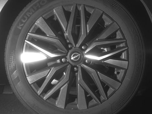 Used 2025 Nissan Altima 2.5 SV image 13