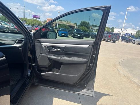 Used 2020 Honda CR-V LX image 22