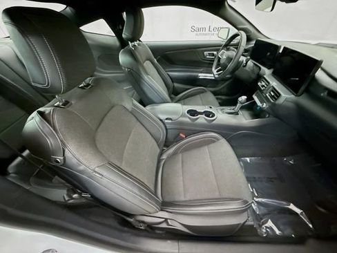 Used 2024 Ford Mustang Coupe image 26