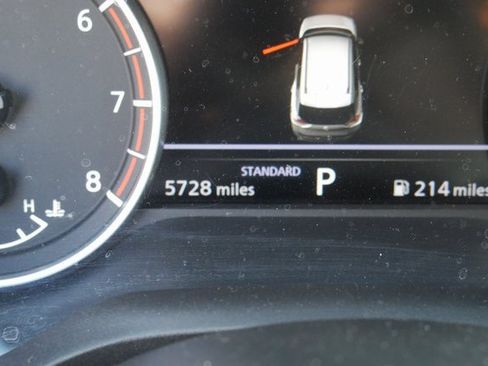 Used 2023 Nissan Rogue S image 17