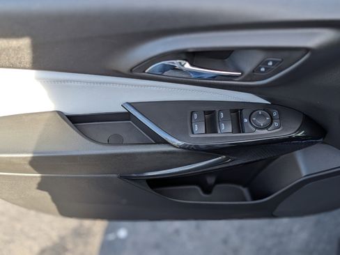 Certified 2024 Chevrolet Trax LT w/ Driver Confidence Package image 27