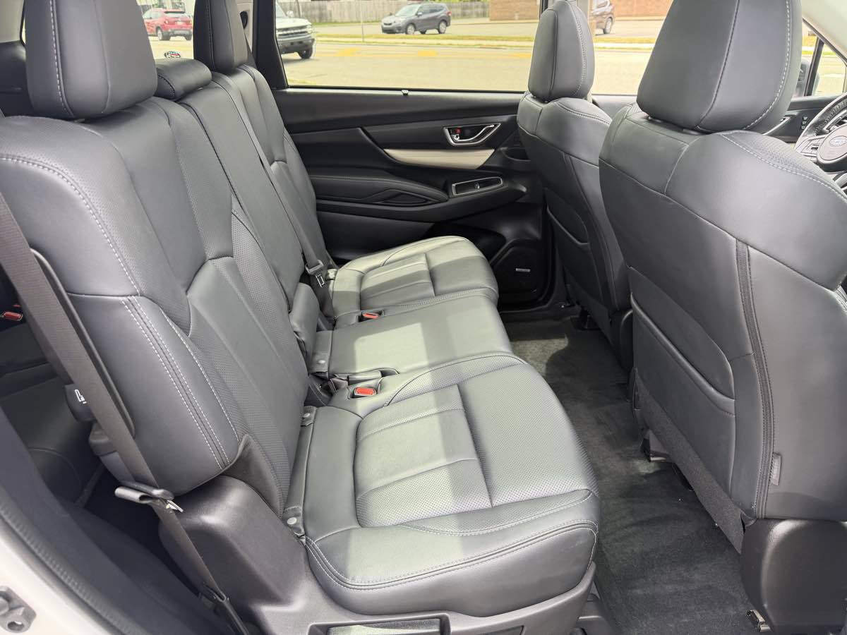 Used 2022 Subaru Ascent Limited w/ Technology Package AWD/4WD image 17