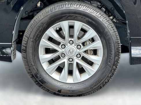 Used 2015 Lexus GX 460 w/ Premium Package AWD/4WD image 11